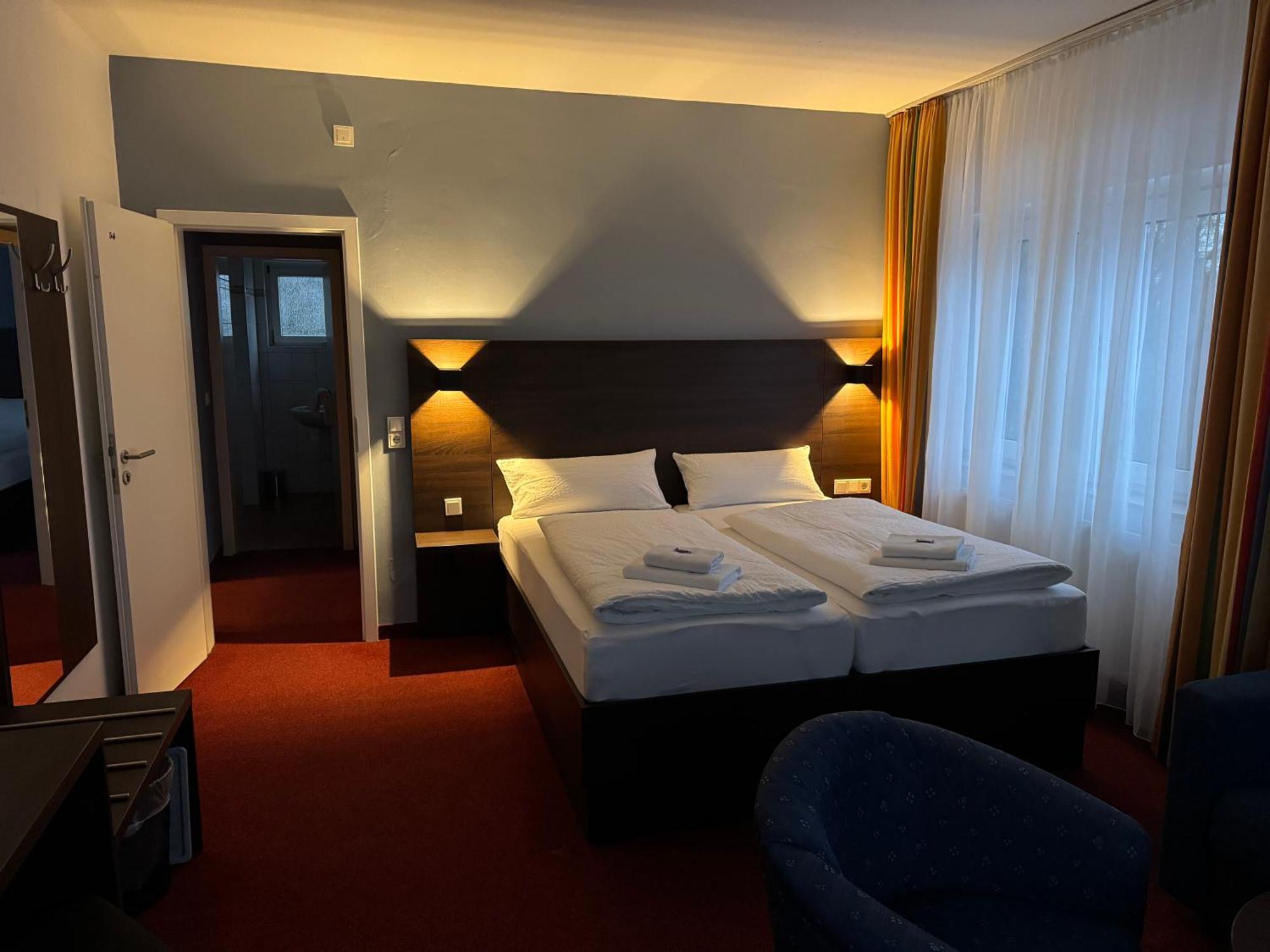 Altes Doktorhaus - Hotel Garni Willingen  Extérieur photo