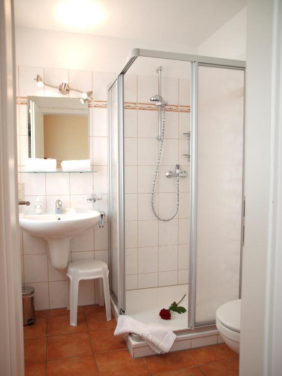 Altes Doktorhaus - Hotel Garni Willingen  Chambre photo